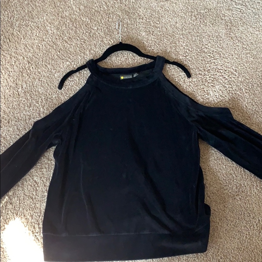 Zella cold shoulder velvet top